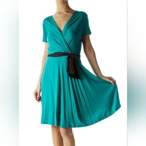 DKNY Faux wrap jersey knit dress size - no belt